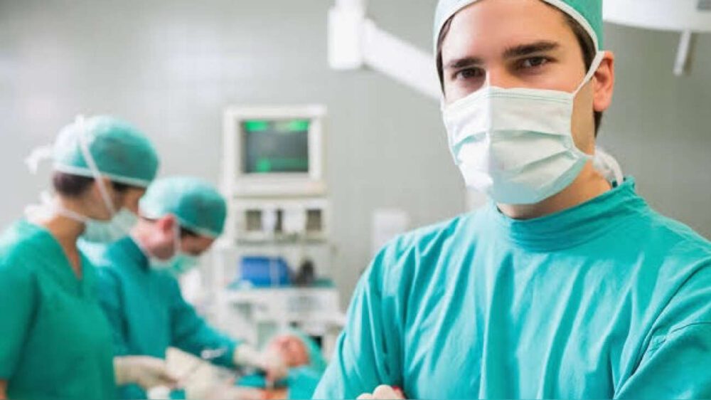 sueldo cirujano chile